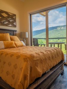 Luxury Cabin Rentals in Chattanooga, Georgia